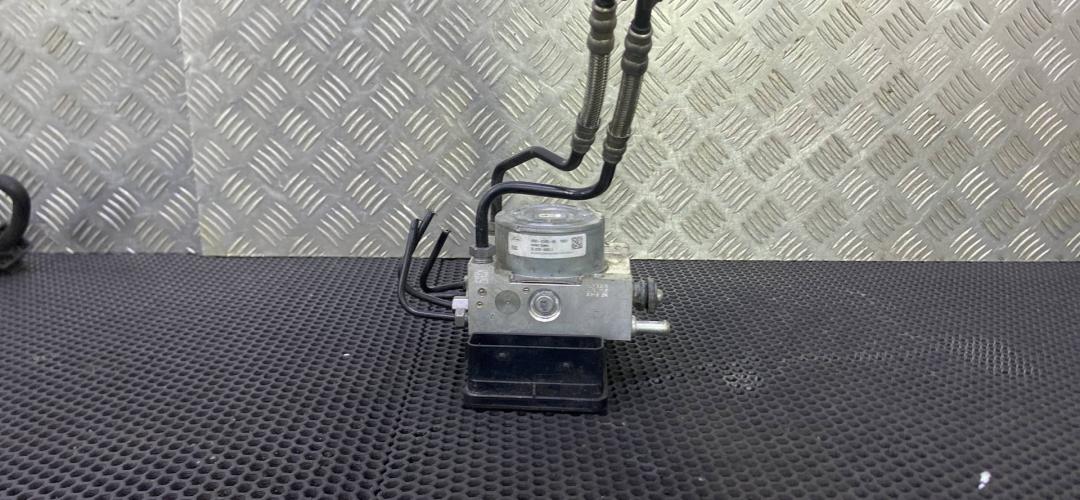 блок ABS Ford Mustang 6 поколение S550 2016, GR3C2C405AB - фото №1