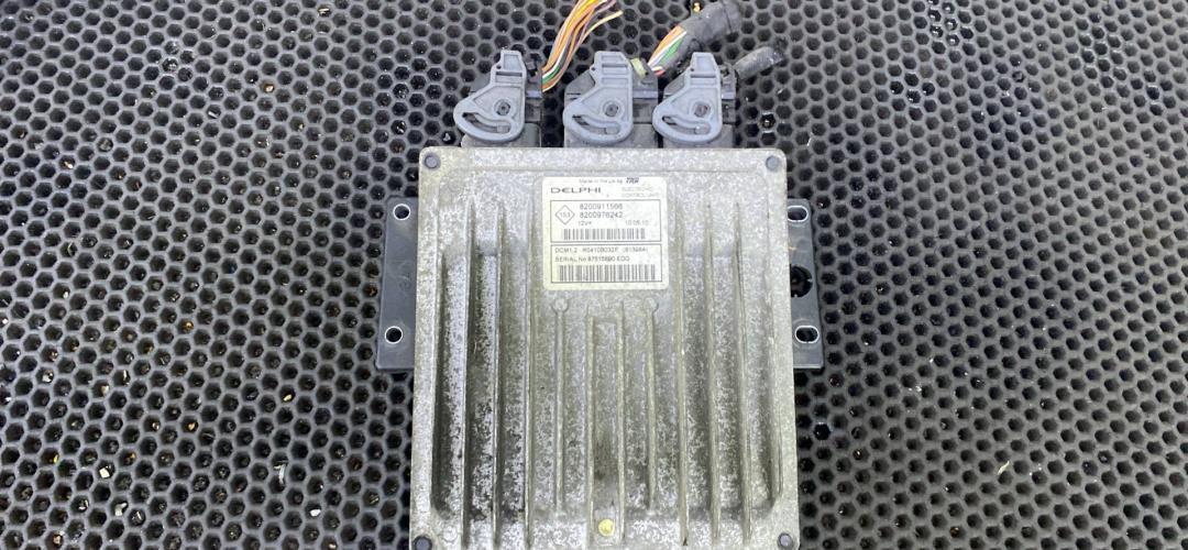 блок управления двигателем Renault Twingo 2 поколение (2007 - 2012), 8200976242 - фото №1