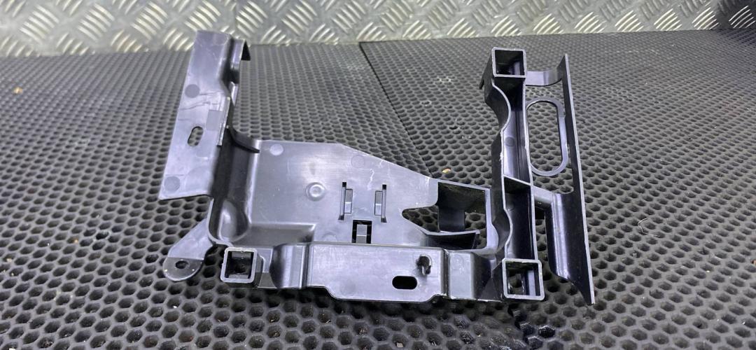 кронштейн (крепление) Renault Megane 4 поколение (2016 - 2020), 969947098R - фото №1