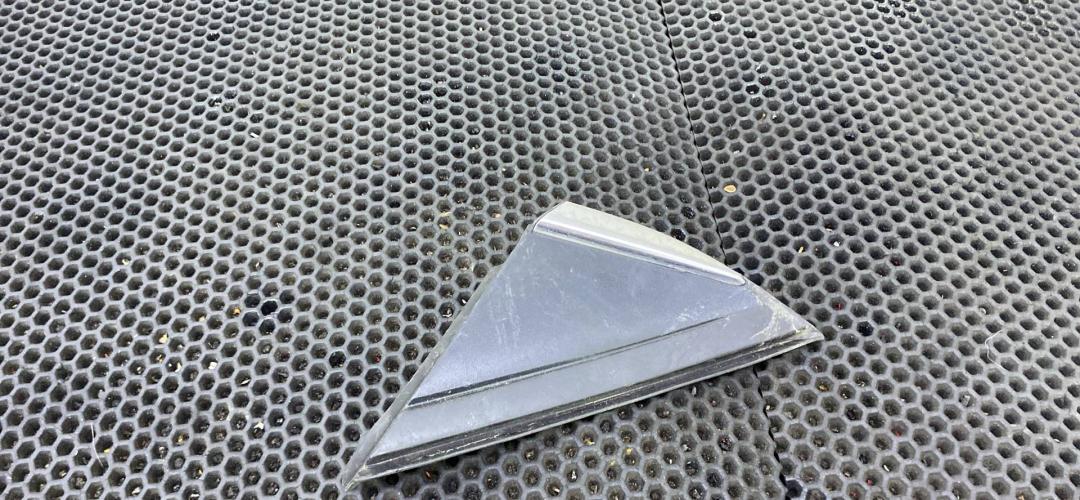 Треугольник двери Renault Megane 4 поколение (2016 - 2020), 638758950R - фото №1