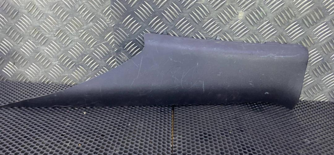 обшивка стойки Ford Mustang 6 поколение S550, FR3B-6331010 - фото №1