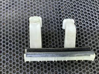 держатель капота Renault Scenic 2 поколение (2003 - 2006), 802218404R