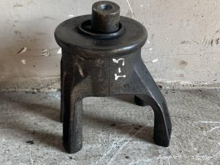 кронштейн двигателя Volkswagen Transporter T5 (2003 - 2009), 7H0199849