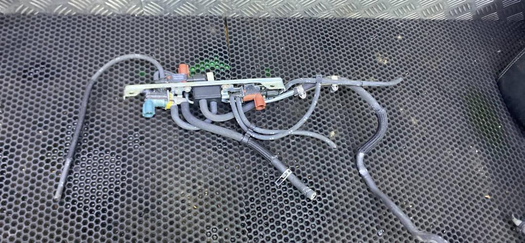 клапан вакуумного управления Toyota Alphard 1 поколение 2003, 25860-62010 - фото №1