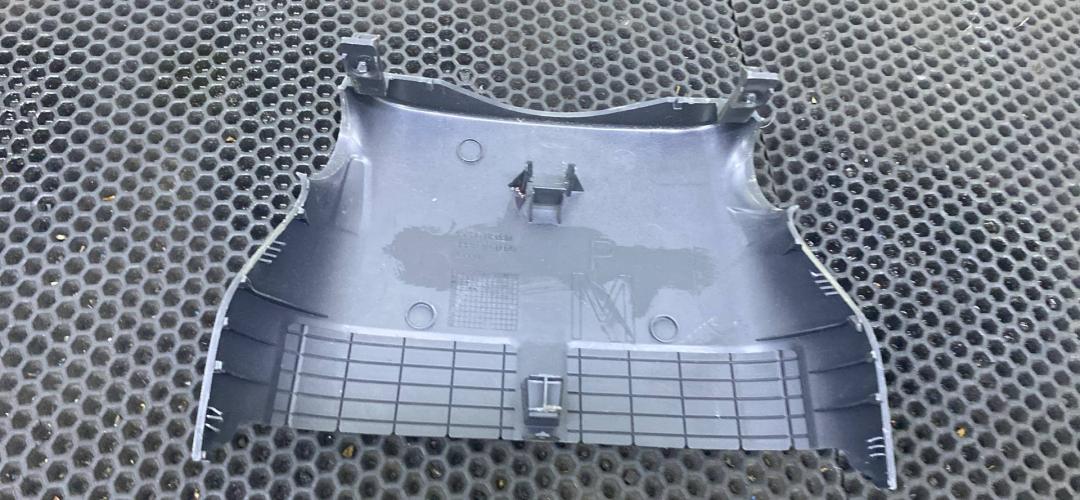 кожух рулевой колонки Toyota Verso 1 поколение 2011, 45287-0F030 - фото №1