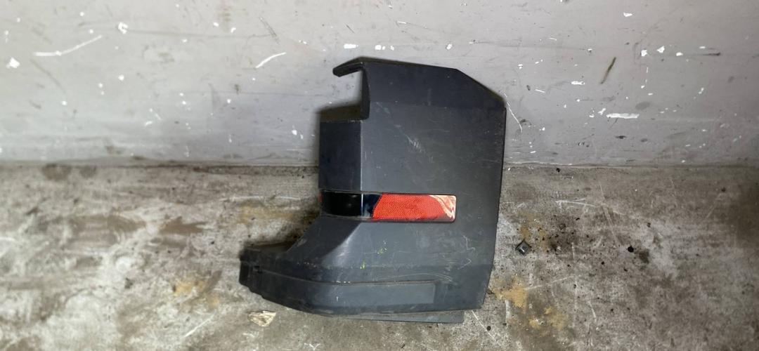 молдинг заднего бампера Volkswagen Crafter 2 поколение 2016, 7C0807322B9B9 - фото №1