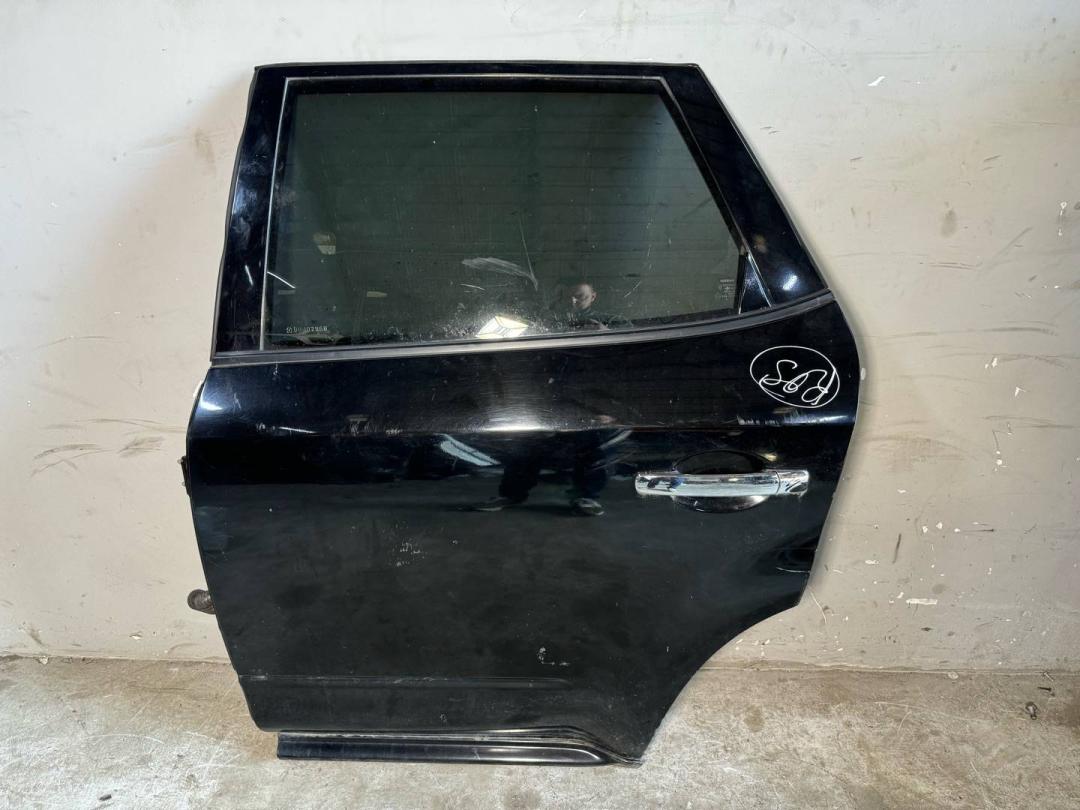 дверь задняя левая Nissan Murano Z50 2006, 3.5 л., VQ35, бензин, H2101CB0MM - фото №1