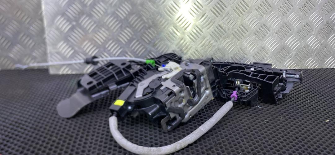 замок двери задней правой Mercedes-Benz GLE W166 2018, A2047602434, A0997301235 - фото №1