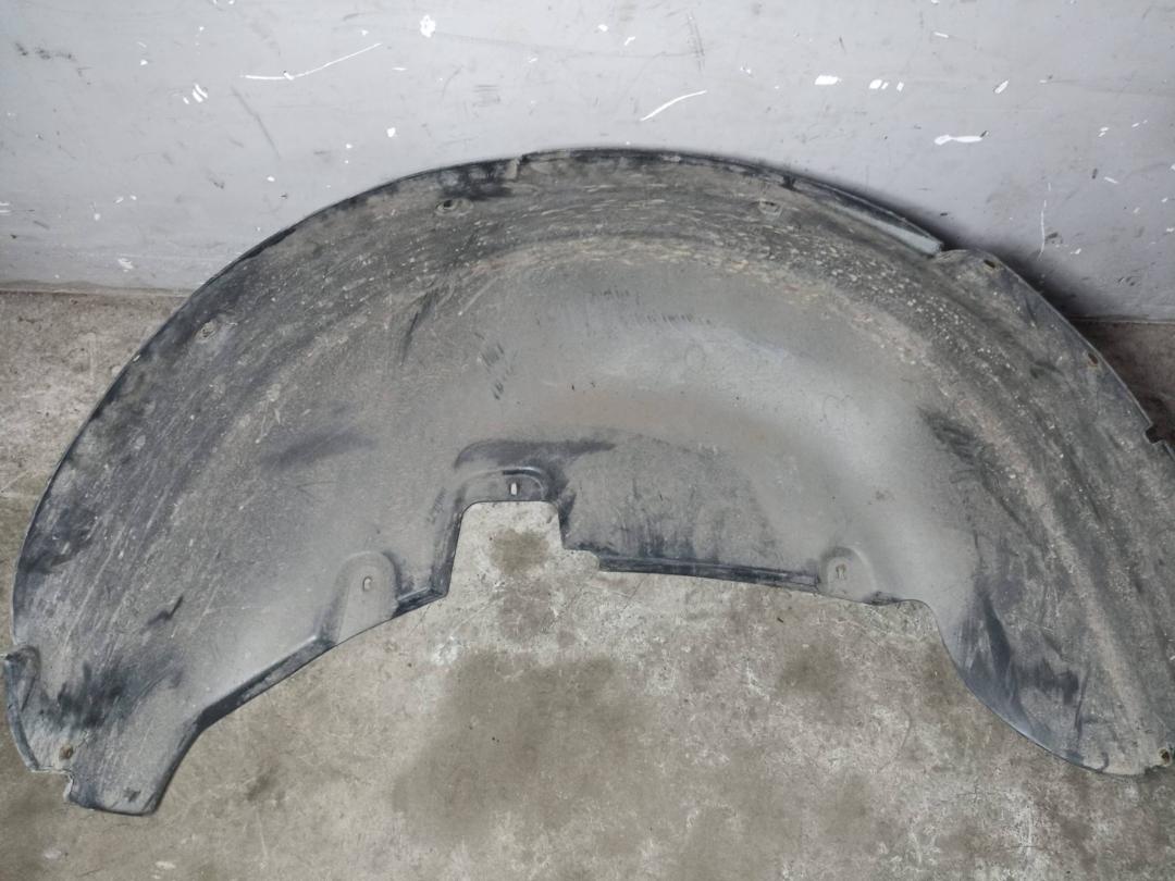 защита арок задняя левая (подкрылок) Volkswagen Touareg 1 поколение 2007, 7L6810971A - фото №1