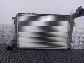 интеркулер Volkswagen Caddy 3 поколение 2008, 1K0145803AT