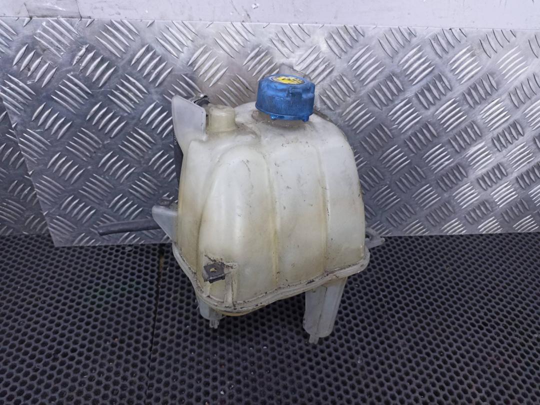 бачок расширительный Peugeot Boxer 2 поколение 2010, 1358584080 - фото №1