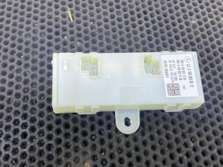 блок управления крышкой багажника Mercedes-Benz GLE W166 (2015 - 2018), A1669008512