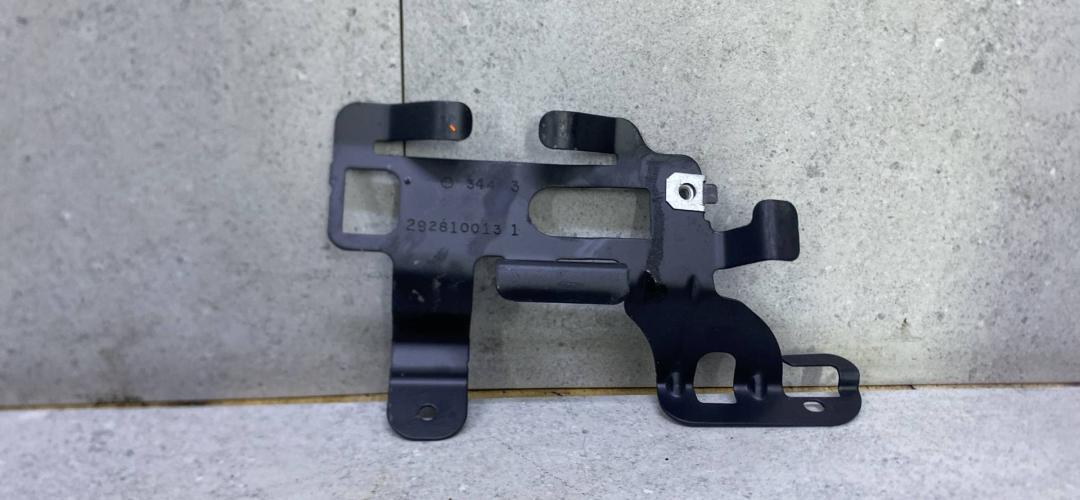 кронштейн (крепление) Mercedes-Benz GLE W166 (2015 - 2018), 2928100131 - фото №1