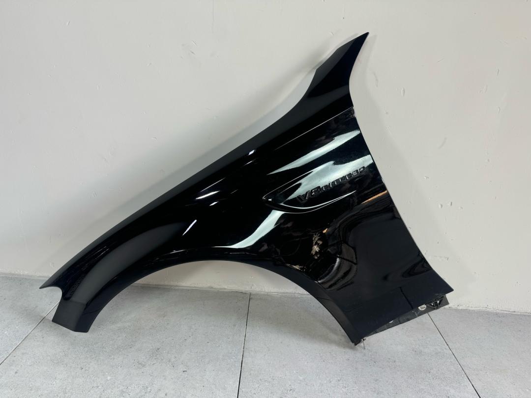 крыло переднее левое Mercedes-Benz C-Класс W205/S205/C205 2017, 4.0 л., M 177.980, бензин, A2058804101 - фото №1