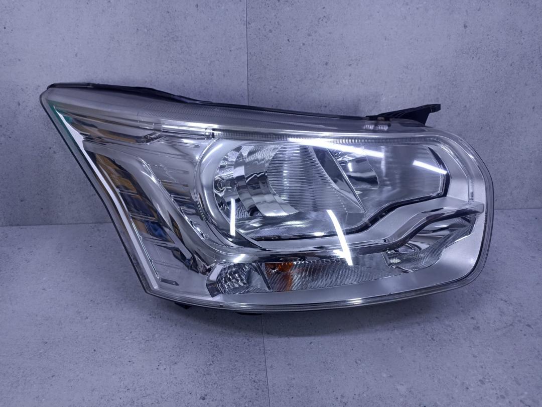 фара правая Ford Transit 8 поколение 2015, BK3113D152AF - фото №1