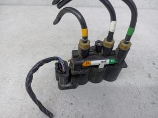 блок клапанов пневмоподвески Land Rover Range Rover 4 поколение [рестайлинг] 2018, CPLA5B710AC