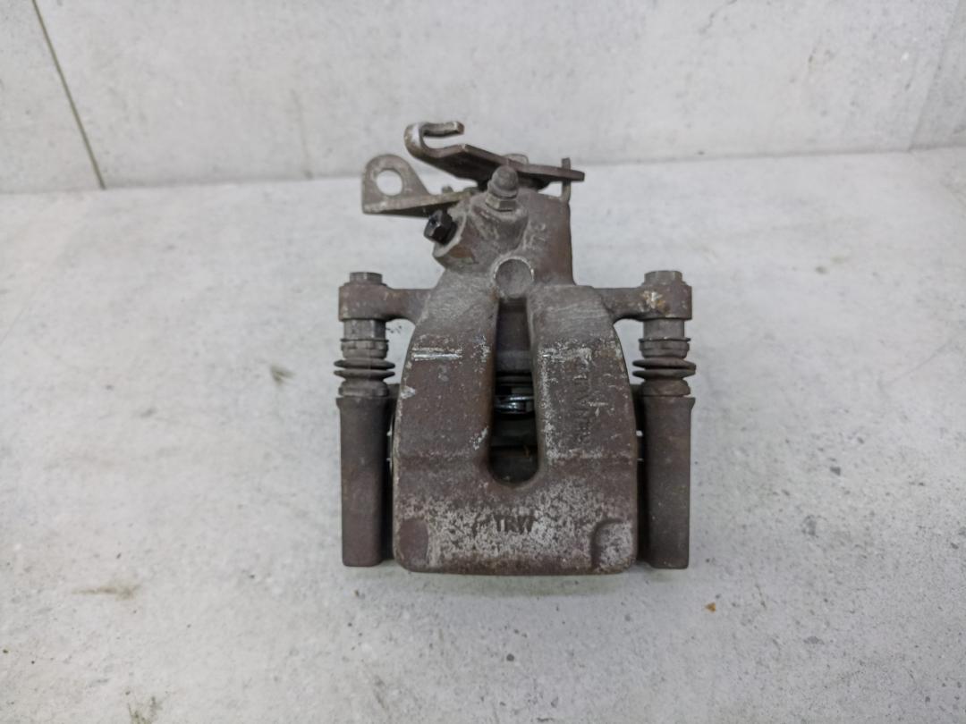 суппорт задний левый Renault Megane 3 поколение 2012, 440119651R - фото №1