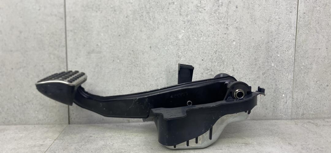 педаль тормоза Mercedes-Benz GLC-Класс X253/C253 (2015 - 2026), A2052920108 - фото №1