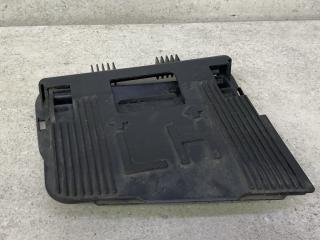 решетка вентиляции багажника Toyota Hilux 8 поколение 2015, 629400K210