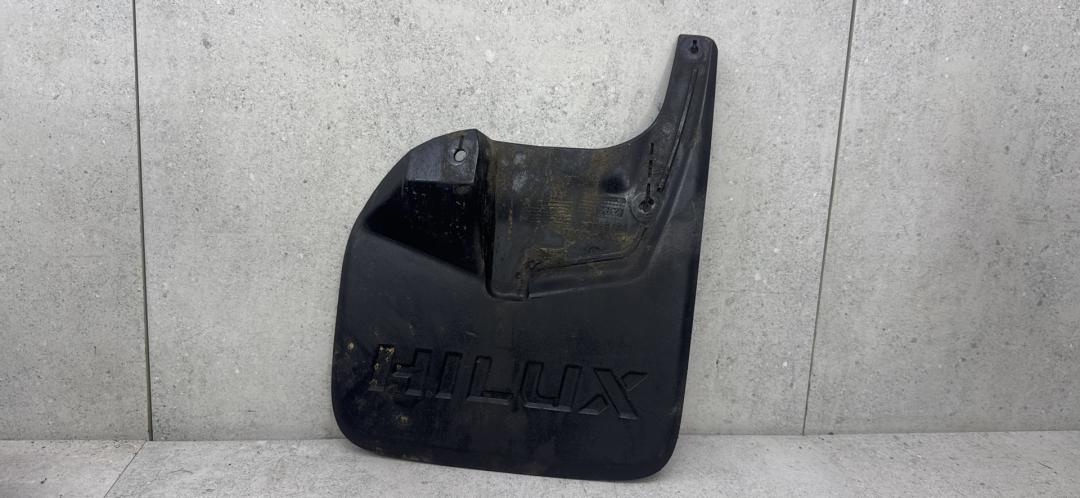 брызговик Toyota Hilux 8 поколение (2015 - 2020), 76621-0K160 - фото №1