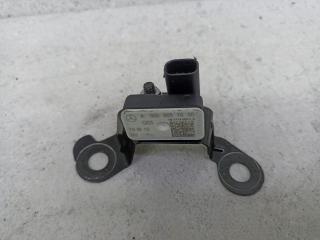 датчик ускорения Mercedes-Benz GLE W166 (2015 - 2018), A0009057600