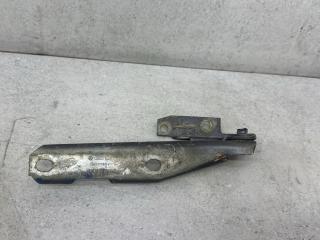 петля капота правая Audi A6 C5 [рестайлинг] 2002, 4B0823302D