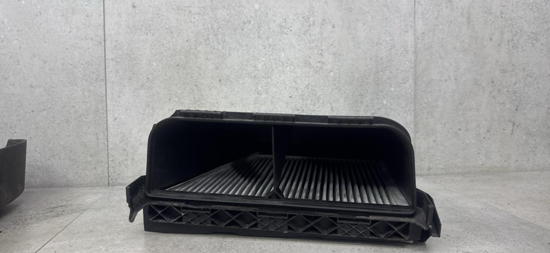 корпус воздушного фильтра Mercedes-Benz E-Класс W212/S212/C207/A207 (2009 - 2013), A2116300103 - фото №1