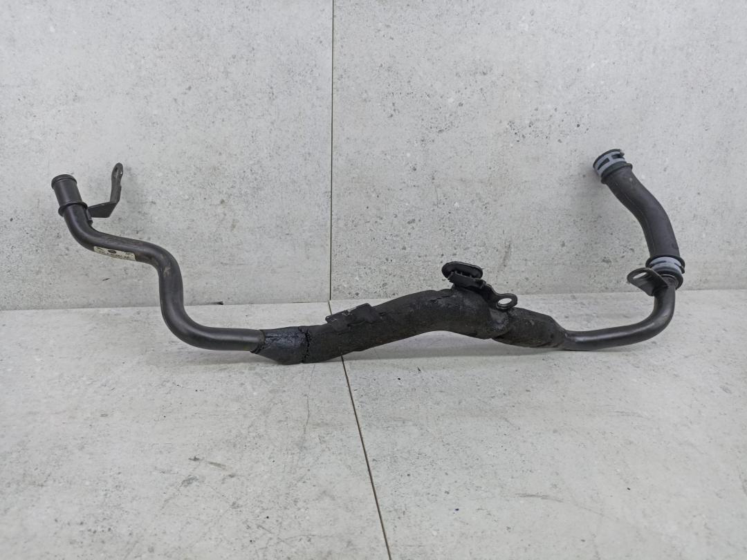 трубка охлаждающей жидкости Land Rover Range Rover Sport 2 поколение 2016, FPLA6C661AA - фото №1