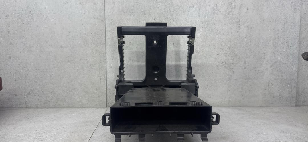 бардачок BMW X5 F15 (2013 - 2018), 51169252007 - фото №1