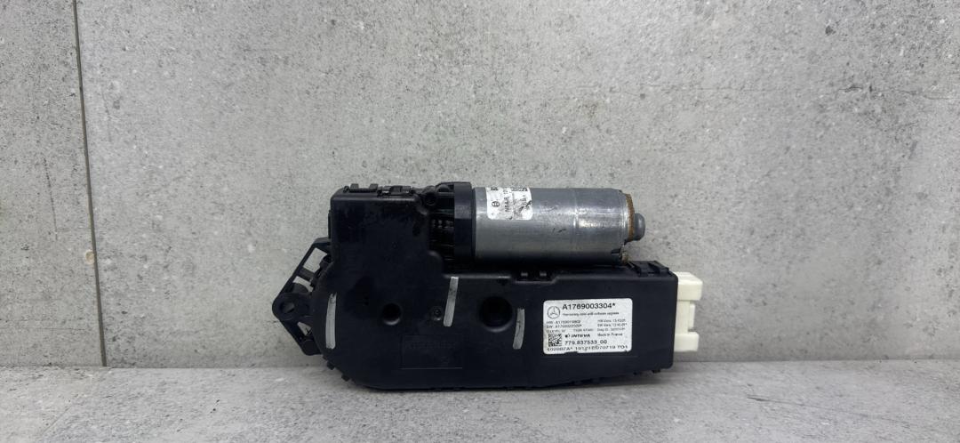 двигатель электролюка Mercedes-Benz GLE Coupe C292 (2015 - 2019), A1769003304 - фото №1