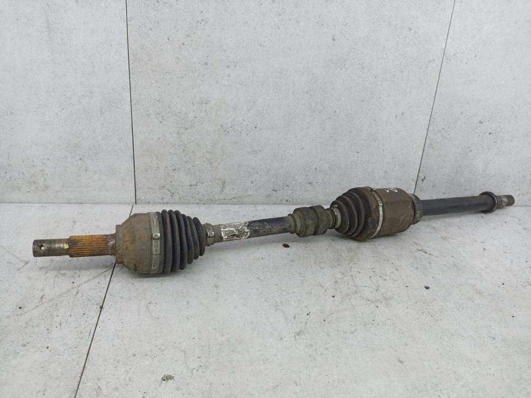 полуось передняя правая (приводной вал, ШРУС) Nissan Qashqai 1 поколение 2007, 39100JD52B - фото №1