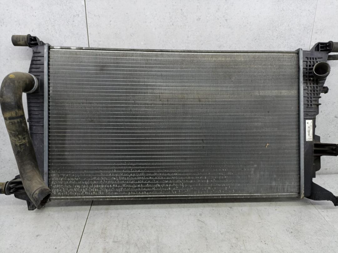 радиатор (основной) Renault Megane 3 поколение 2012, 214105150R - фото №1