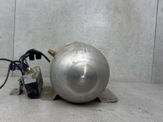 блок клапанов пневмоподвески Jaguar XJ 3 поколение, 2W935B696AE