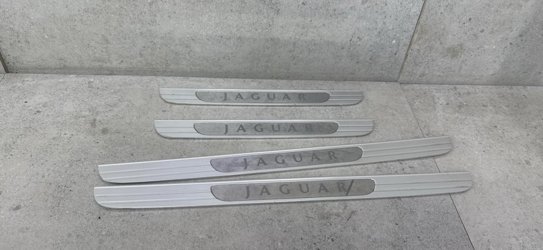 накладка на порог Jaguar XJ 3 поколение, 2W93-F13208-AB - фото №1