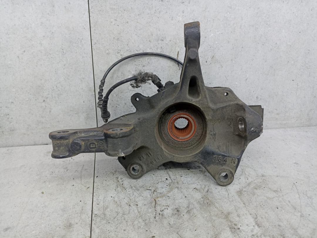 кулак поворотный правый Renault Megane 3 поколение 2012, 400140080R - фото №1