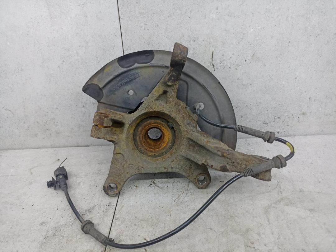 кулак поворотный левый Dacia Lodgy 1 поколение 2012, 8200999, 400150852R - фото №1