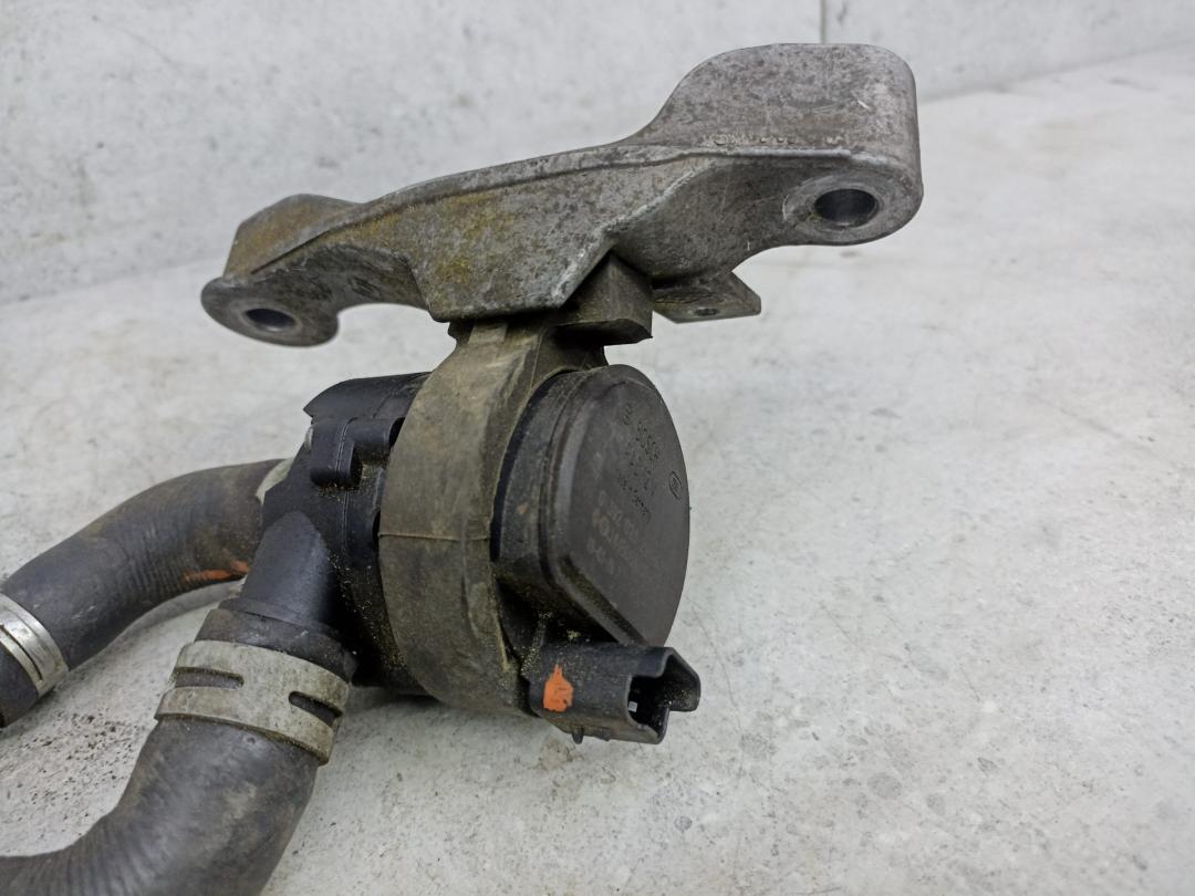 насос антифриза дополнительный Renault Duster 2 поколение 2022, 144B06803R - фото №1