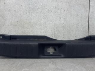 накладка внутренняя на заднюю панель кузова Nissan Juke YF15 (2010 - 2014), 849921KA2A