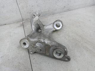 крепление стабилизатора / втулки стабилизатора Renault Scenic 4 поколение 2018, 548500910R