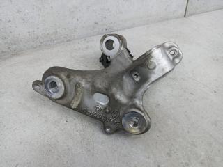 крепление стабилизатора / втулки стабилизатора Renault Megane 4 поколение 2018, 548512672R