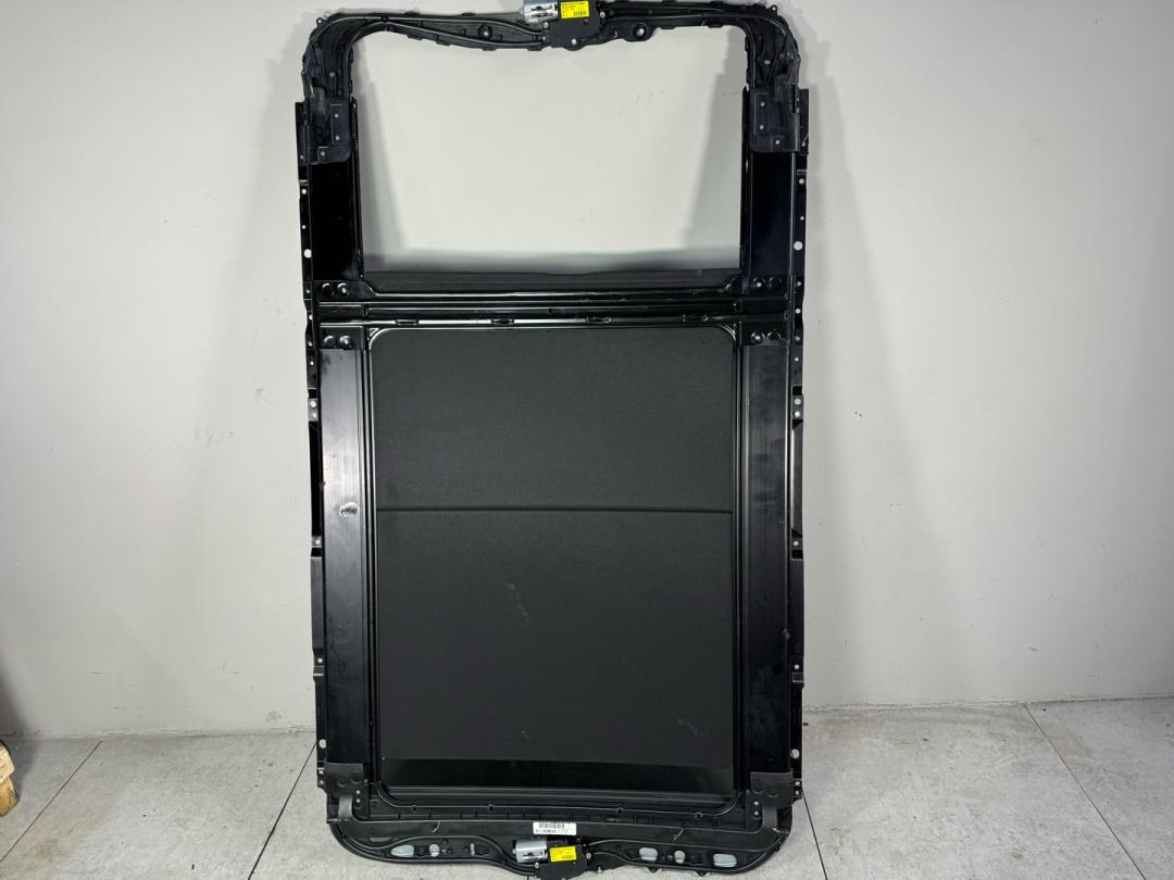 Стекло панорамной крыши BMW X5 F15 2016, 3.0 л., N57 D30 A, дизель, 805902507 - фото №1