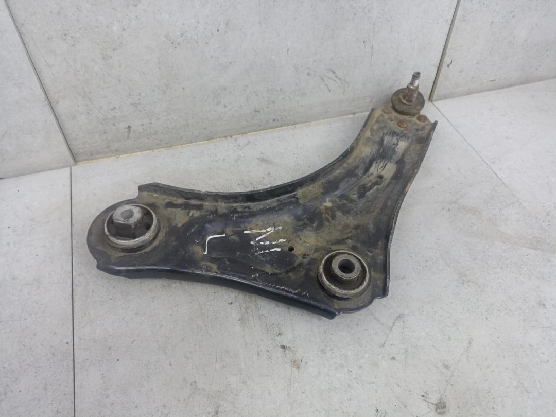 рычаг передний левый Renault Megane 3 поколение 2010, 545010012R - фото №1