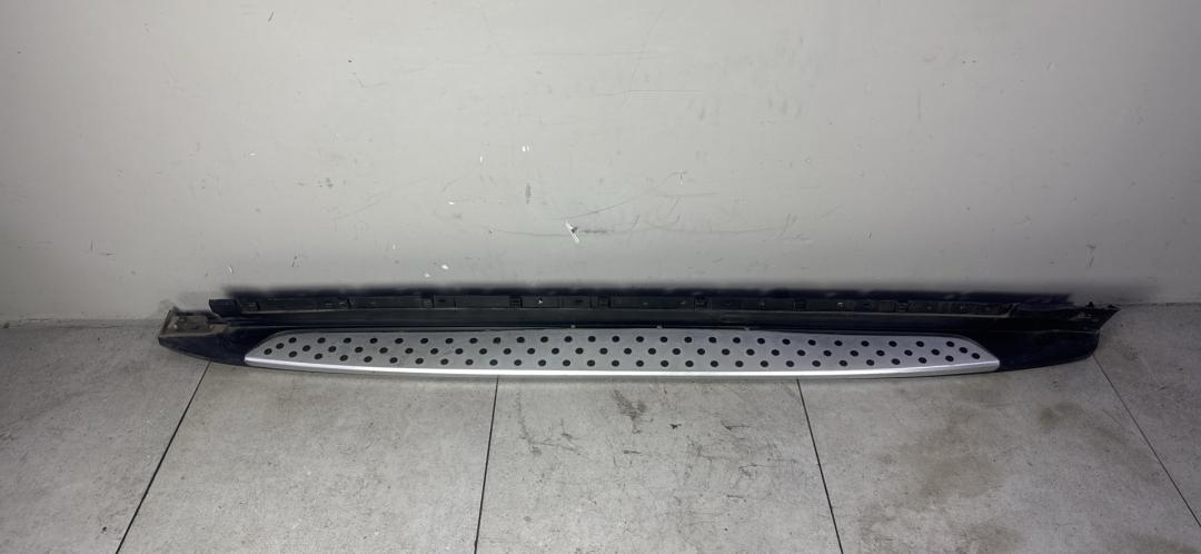 подножка Kia Sorento 3 поколение (2015 - 2018), C6F37-AC010 - фото №1