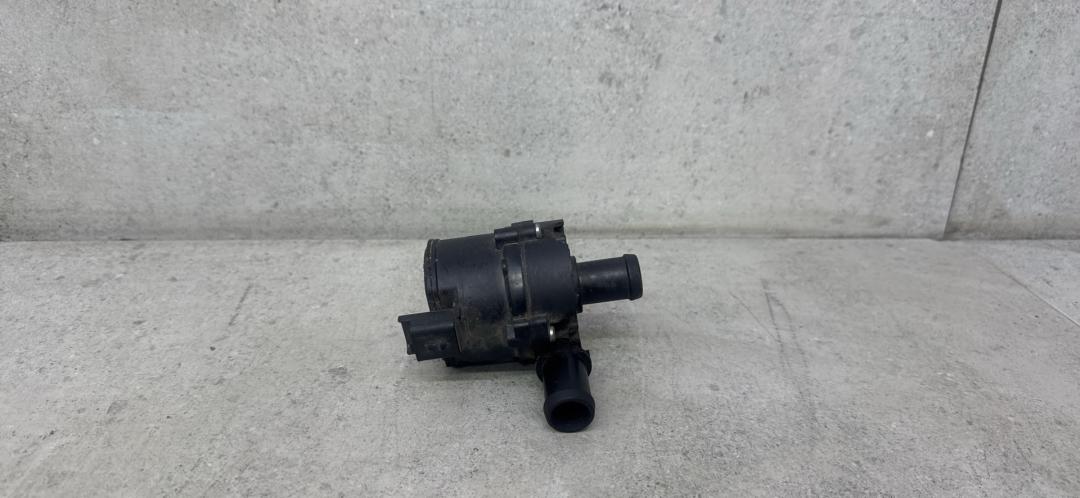 насос антифриза дополнительный Renault Duster 2 поколение (2021 - 2026), 144B06803 - фото №1