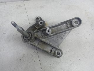 кронштейн двигателя Renault Duster 1 поколение 2011, 1.6 л., 8200605732