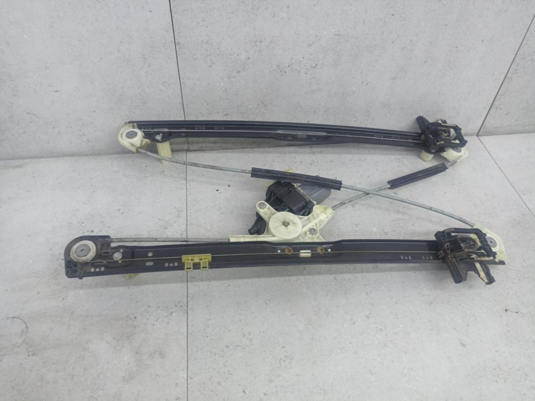 стеклоподъемник задний правый Land Rover Range Rover Sport 2 поколение 2016, DK6227000AG - фото №1