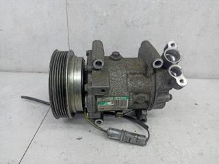 компрессор кондиционера Renault Clio 3 поколение 2007, 8200953359