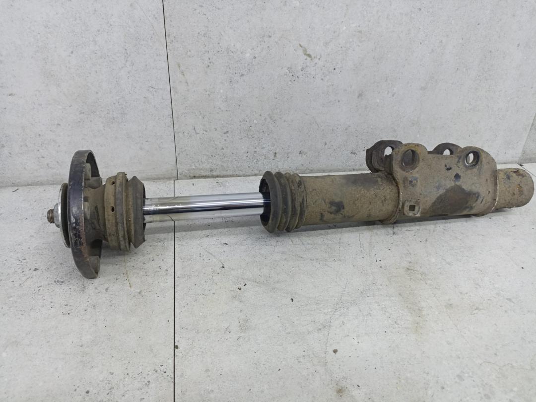 амортизатор передний Mercedes-Benz Sprinter 2 поколение (W906) 2008, A9063200433 - фото №1