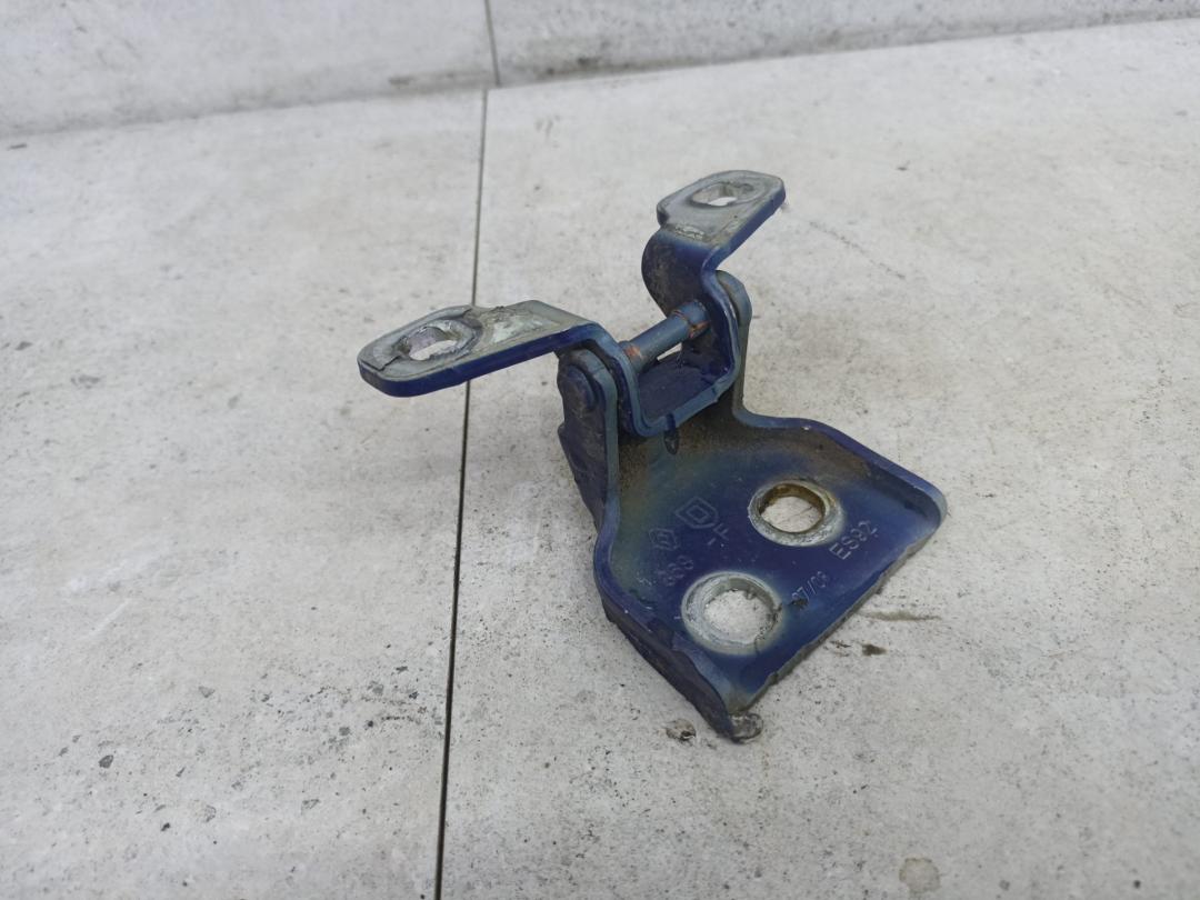 петля двери Renault Logan 1 поколение 2009, 6001546883 - фото №1