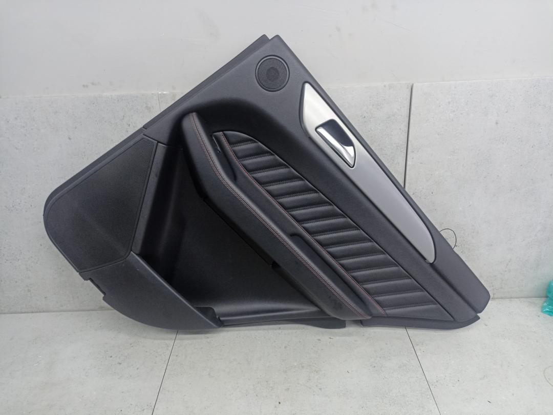 обшивка двери задняя правая Mercedes-Benz GLE Coupe C292 2018, 3.0 л., M 276.821, бензин, A2927300600 - фото №1